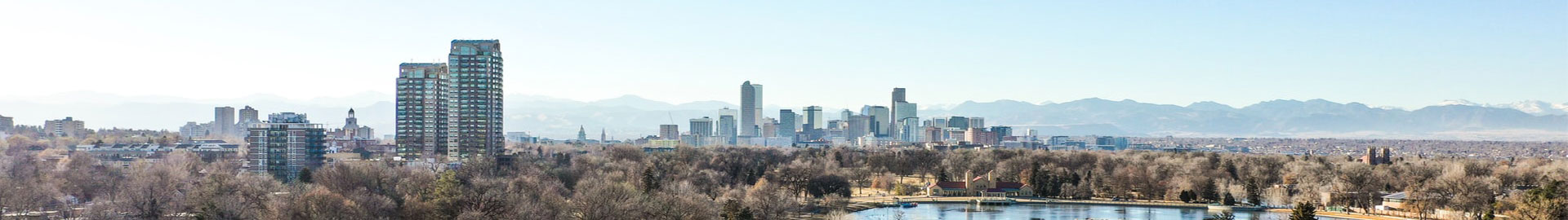horizon view of Denver Colorado park